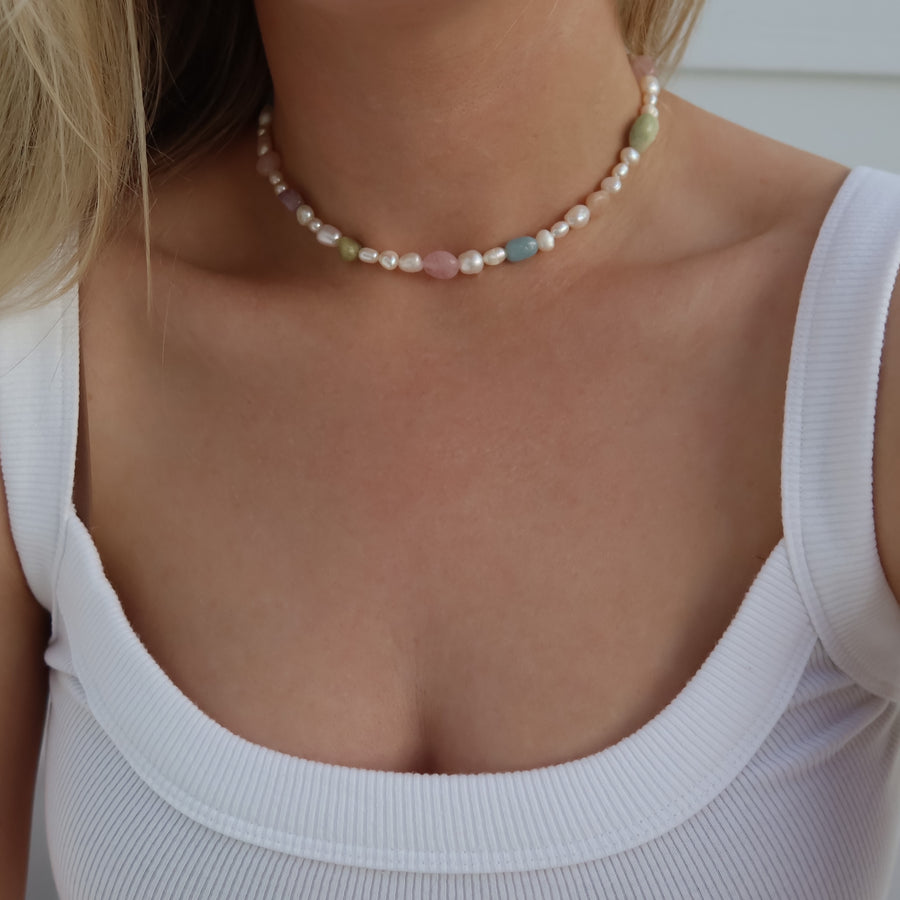 Bonbon pearl necklace
